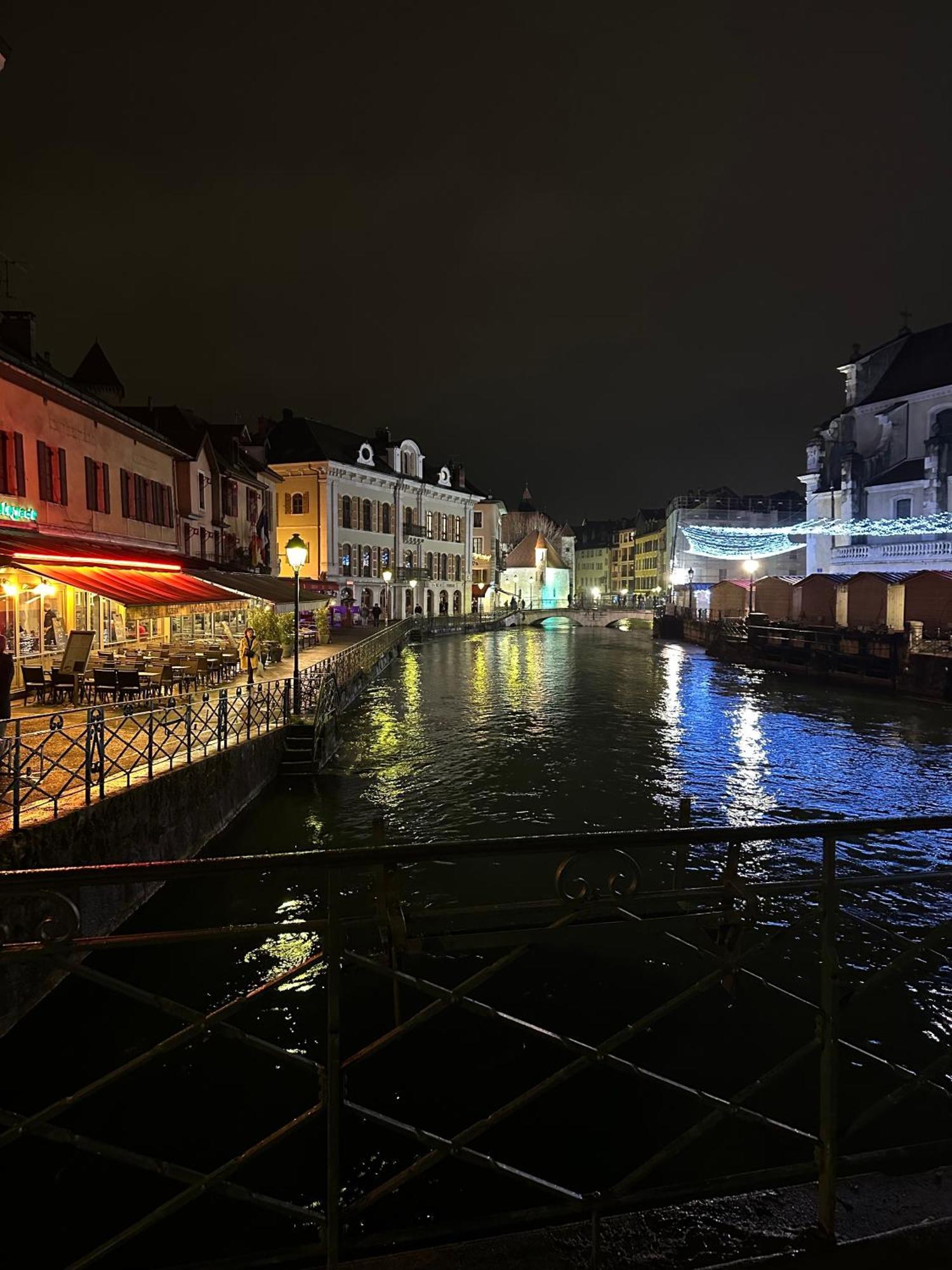 A La Belle Quatrieme Etoile Apartman Annecy Kültér fotó